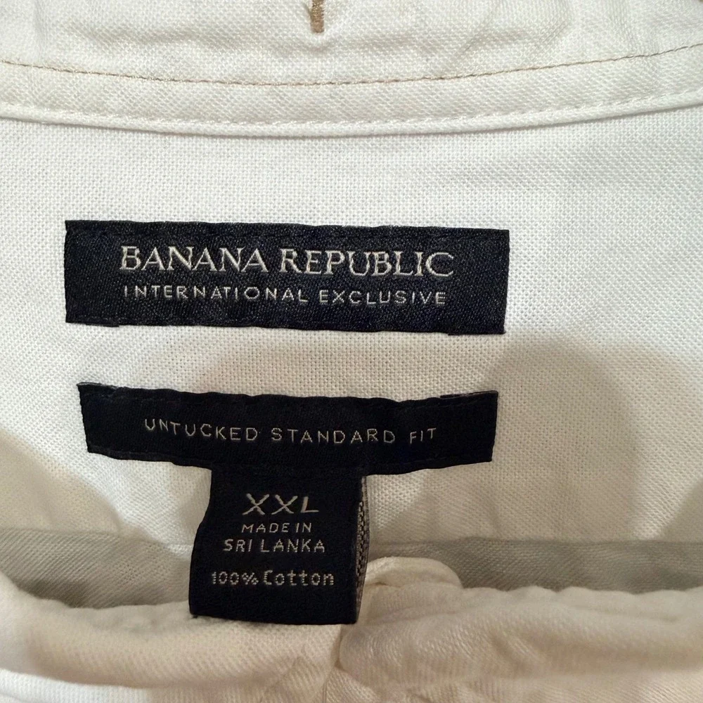 Banana Republic Mens White Oxford Shirt XXL Untucked Standard Fit Cotton Logo